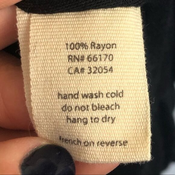 Silence & Noise UO Draping Fringe Tank Top Colorblock Black & Gray Medium NWT - Picture 8 of 8